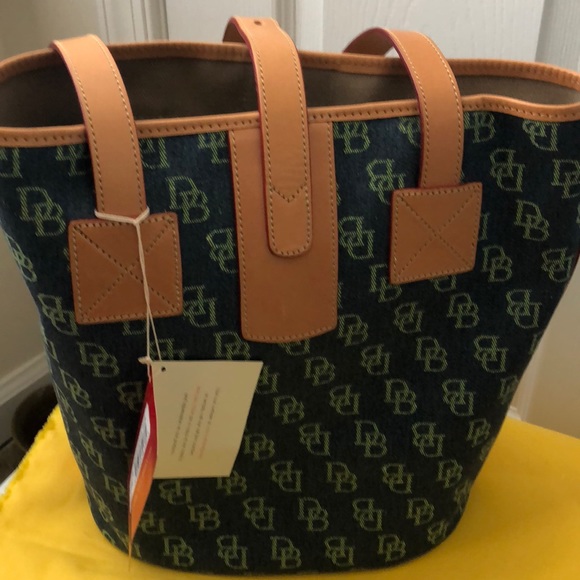 Dooney & Bourke Tote - Picture 3 of 3